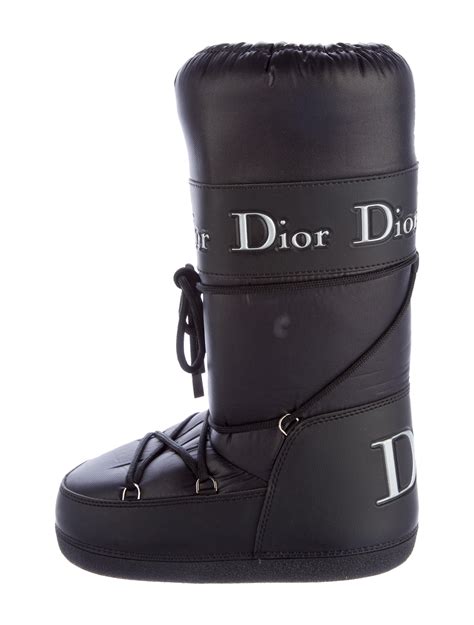 dior snow suit|Dior snow boots.